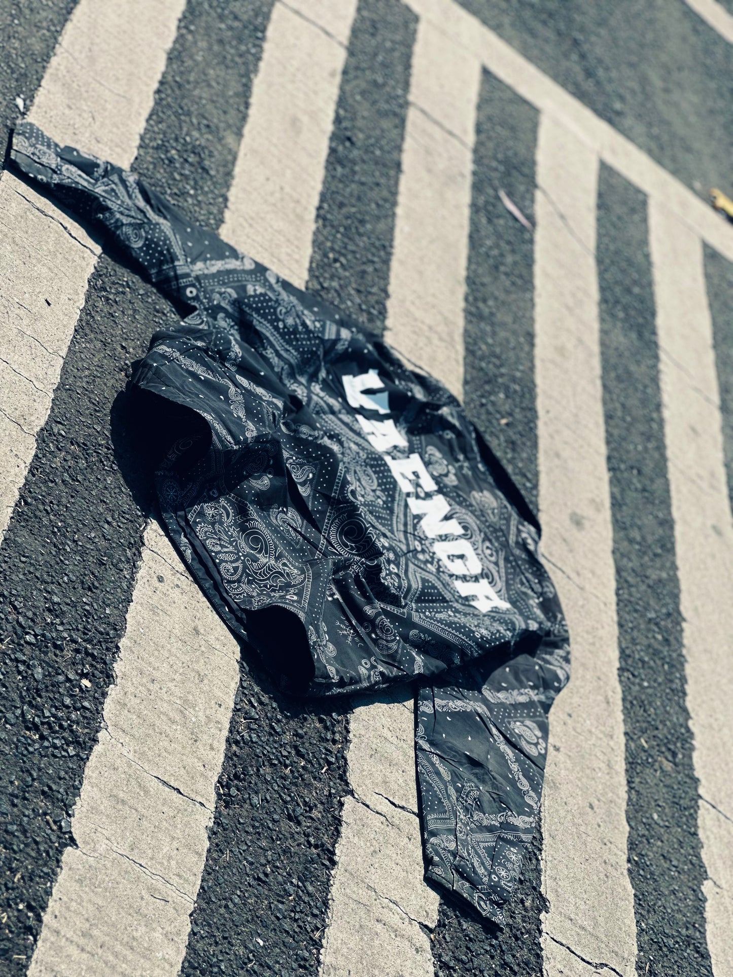 Black Bandana-Pattern Button-Up Shirt – Bold Streetwear Essential