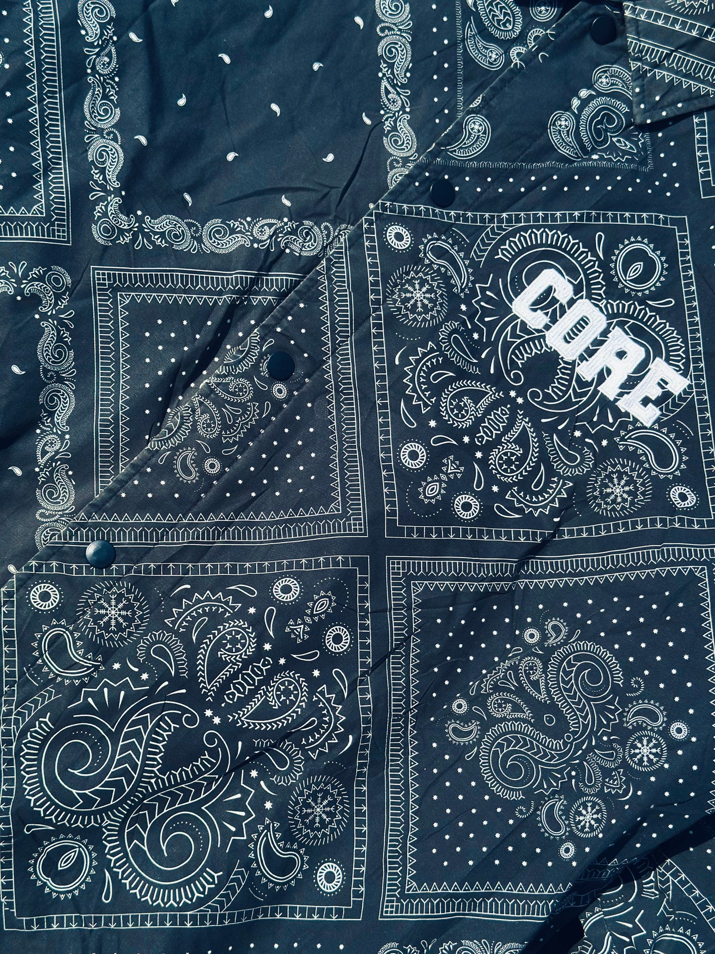 Black Bandana-Pattern Button-Up Shirt – Bold Streetwear Essential